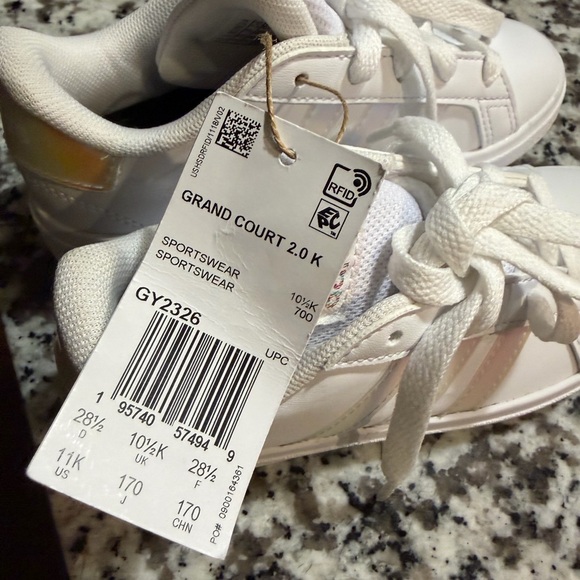 Girls adidas - Picture 3 of 3